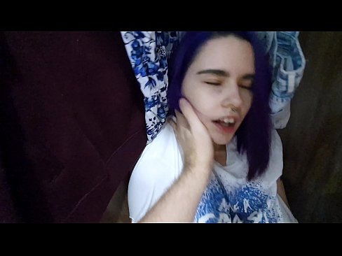 ❤️ Na maua lo'u tuafafine i totonu o le kapoti ma fesoasoani ia te ia e fa'ama ️❌ Na'o le porn ﹏